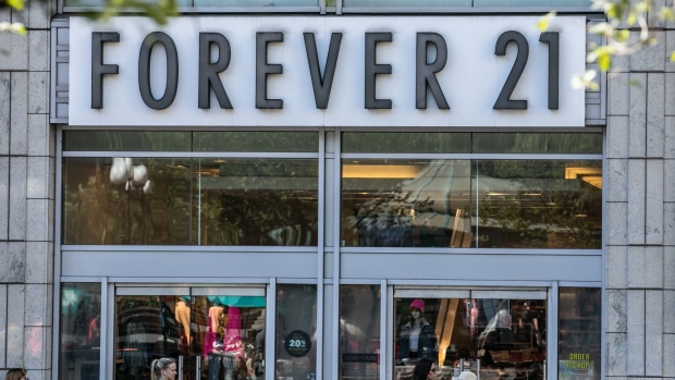 Forever 21 Is Now Bankrupt. Here's What I Learned Shopping There.