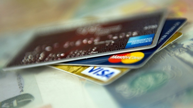 ​Household credit card debt rises for third consecutive month
