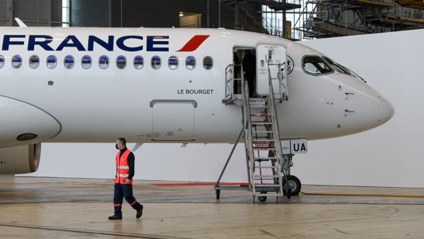 Air France unveils its first Airbus A220-300