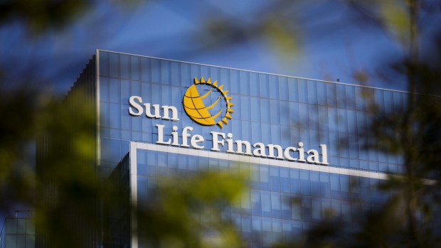 Sun Life earns $858M in first quarter, raises dividend