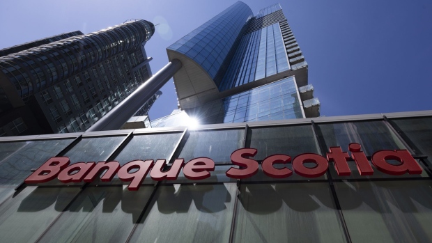 Bank earnings: Expert weighs in on Scotiabank Q4 miss