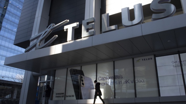 Telus wants to charge 1.5% fee to customers who pay by credit