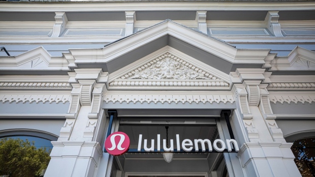 Lululemon Founder Steps Down From Board After Resolving Feud - Bloomberg