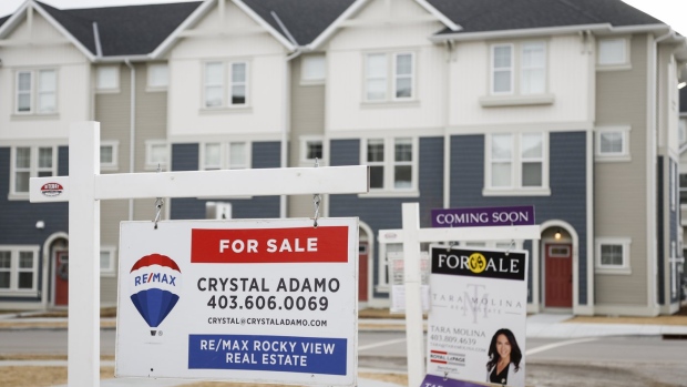 Home prices will return to pandemic peak by end of 2024: report
