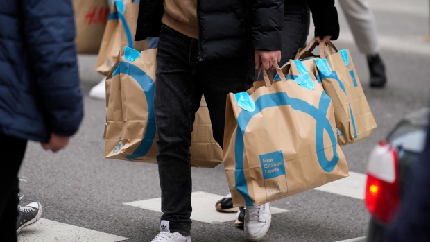 Primark announces return of paper bags that can be used as wrapping paper -  Heart