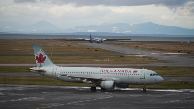 Air Canada announces new CFO in John Di Bert, Amos Kazzaz to retire