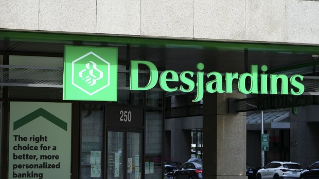 Young Canadians faring well, earning more in today's economy: Desjardins