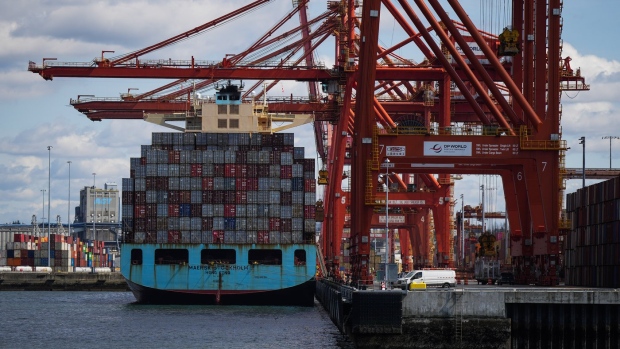 Vancouver port traffic dips in 2022, hinting at economic slowdown to come
