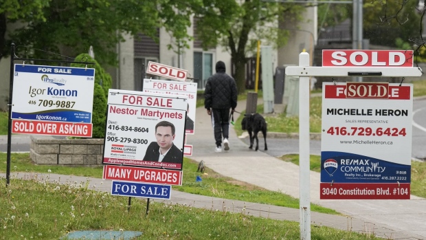 Housing market turmoil more of an issue for consumers than banks: Analyst