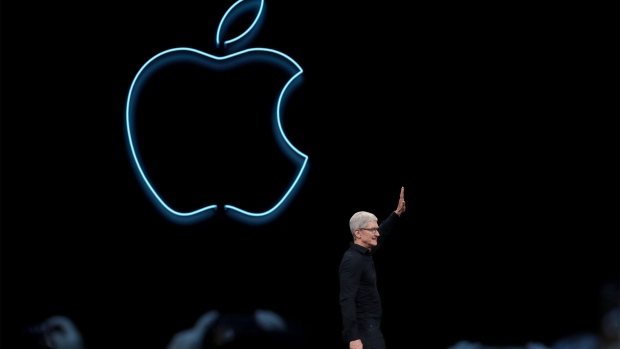 Apple at all-time high ahead of mixed-reality headset launch