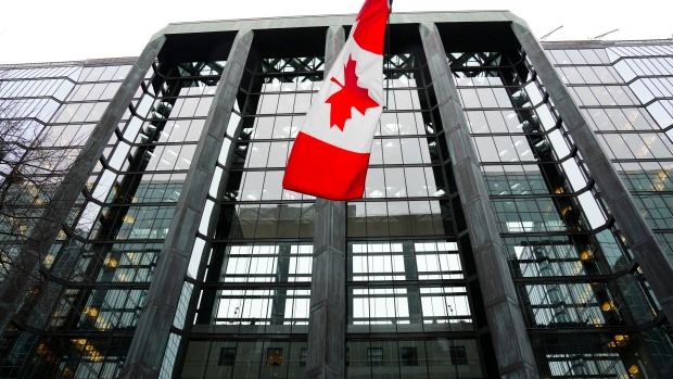 ​U.S. and Canadian central banks are 'flying blind': Experts