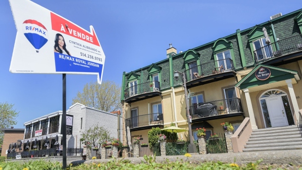 Canadian mortgage growth is weakest in 20 years amid high rates