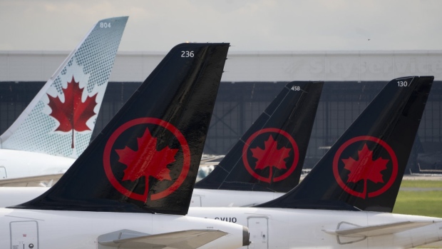 Nearly 2,000 Air Canada flights delayed, cancelled over long weekend