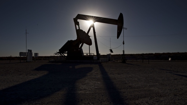 Oil edges above US$80 as traders seek clues on demand outlook