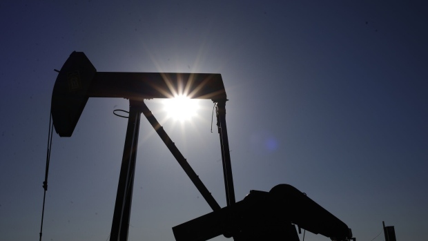 Oil rally gathers pace as U.S. benchmark WTI hits US$90 a barrel