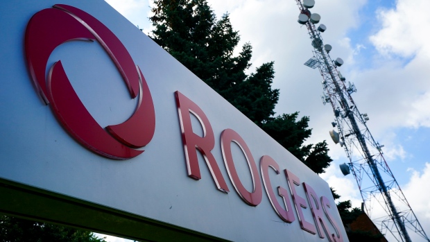 B.C. Rogers technicians give strong strike mandate amid concerns over Shaw job losses