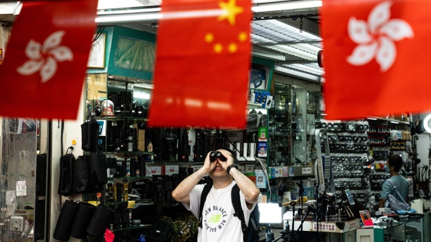 Fewer luxury shoppers but bigger spenders as Chinese return to Europe