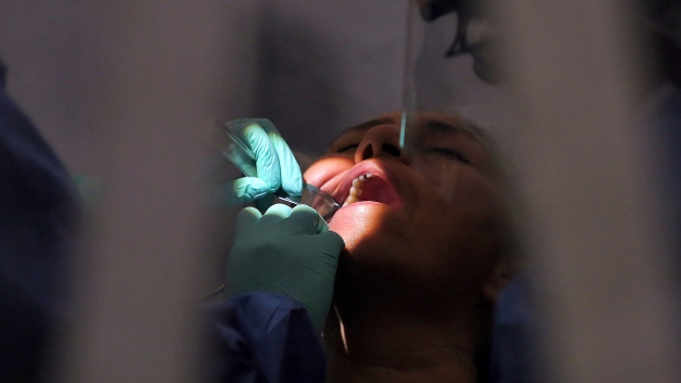 Dentists decry being left in the dark about federal dental insurance plan