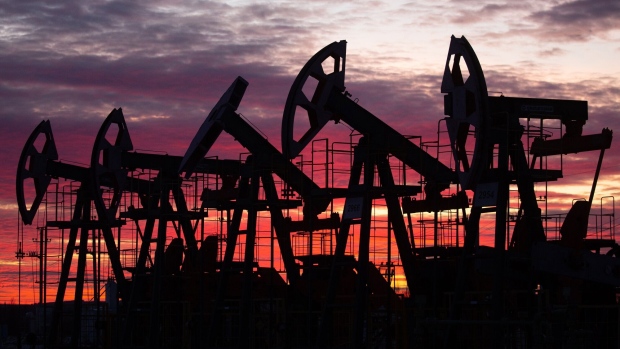 Saudi, Russia Stick to Planned Oil Cuts Amid Mideast Tension - BNN Bloomberg