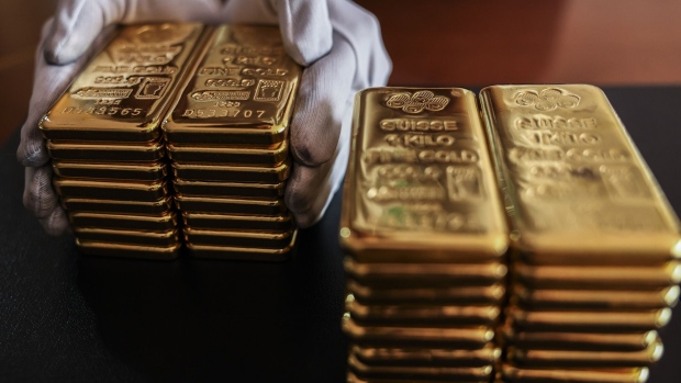 Gold Set for Highest Close in a Month After US Inflation Reading
