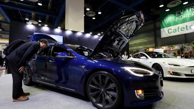 A Tesla Model S carequipped with Autopilot, in 2015. 