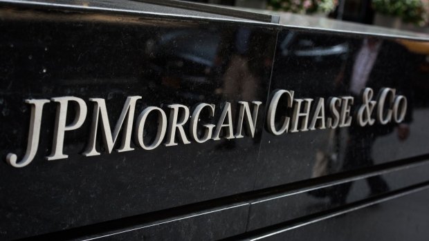 JPMorgan Chase & Co. signage is displayed outside the company's Park Avenue office building in New York, U.S., on Friday, Oct. 7, 2016. JPMorgan Chase & Co. is scheduled to release earnings figures on October 14.