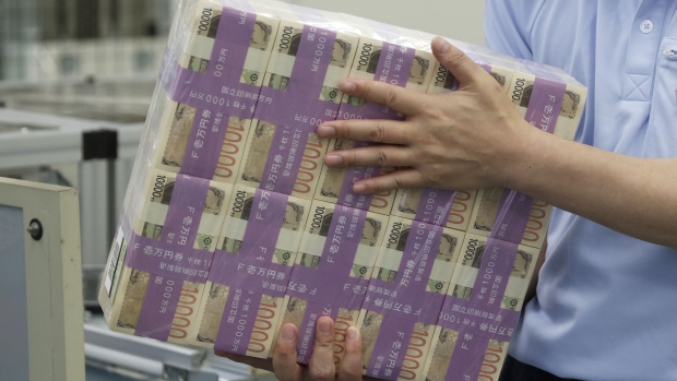 An Employee Inspects Wrapped Stacks Of Newly Designed Japanese 10 000 Yen Banknotes At The National Printing Bureau Tokyo Plant In Tokyo Japan On Wednesday June 28 2023 The New 10 000 Yen 5 000 Yen And 1 000 Yen Bills Will Be Circulated In The First Half Of Fiscal 2024 