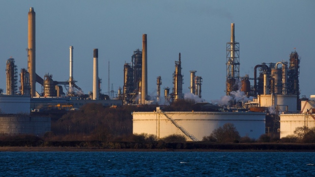 The Esso Fawley Oil Refinery, operated by Exxon Mobil Corp. in Fawley, near Southampton, U.K., on Friday, Feb, 25, 2022. Oil traded near $100 a barrel in London after surging to a seven-year high amid fears that Russia’s invasion of Ukraine will impact supplies from the world’s second-biggest crude exporter. Photographer: Luke MacGregor/Bloomberg